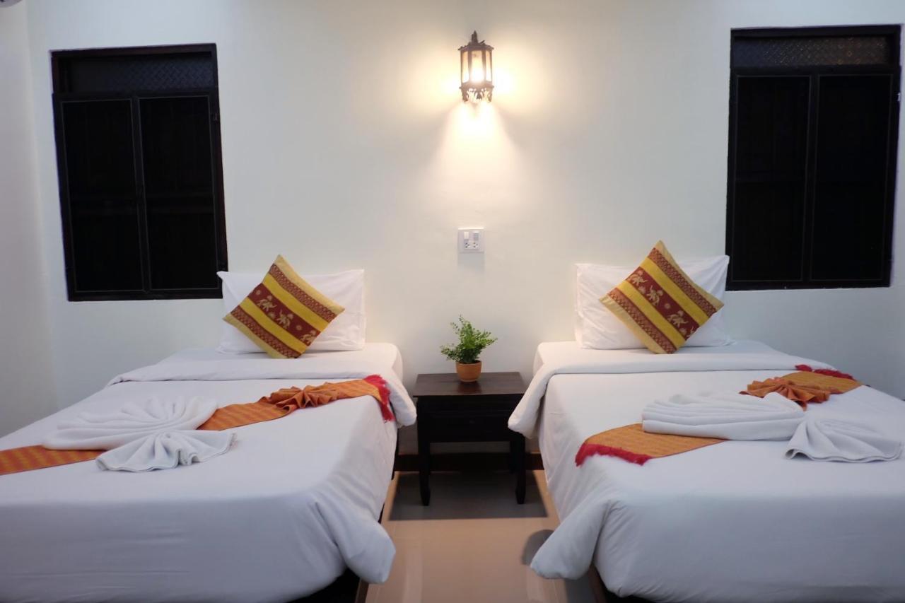 Rainforest Huahin Village Hotel Exterior foto